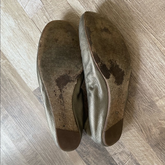 Vera Wang Ballet Flats - Picture 3 of 4